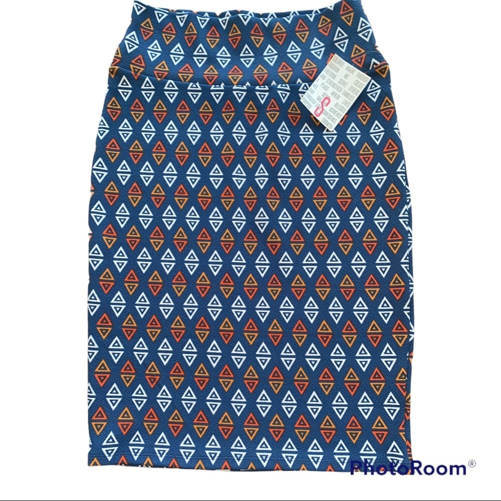 NWT LULAROE CASSIE SKIRT.